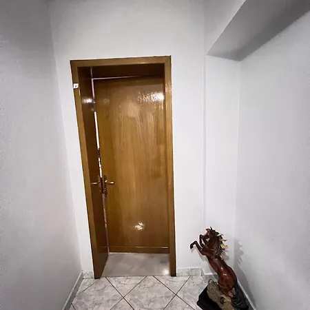 Base Apartment Sarande