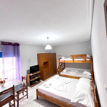Base * Sarande